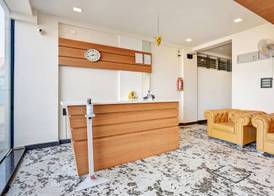Itsy Hotels Shrey'S Inn Mallandur Road 4