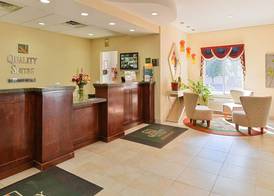 Quality Suites Stratford 3
