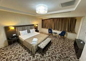 Rose Inn Hotel 4