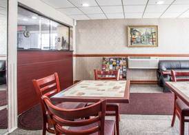 Rodeway Inn Jersey City North 3