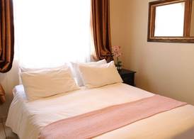 Tilla's Guesthouse 4