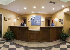 Holiday Inn Express & Suites MOUNTAIN HOME by IHG 2