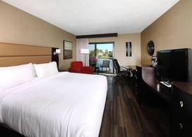 Holiday Inn PETERBOROUGH-WATERFRONT by IHG 2