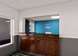 Rodeway Inn Commerce 3