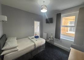 100 Pipers Hotel 3
