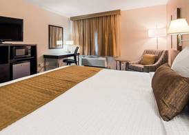 Best Western Plus Portland Airport Hotel & Suites 5
