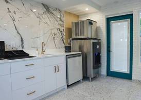 Ivory Sands Beach Suites 2