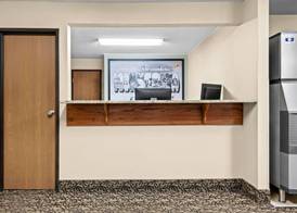 Super 8 by Wyndham Alexandria MN 2