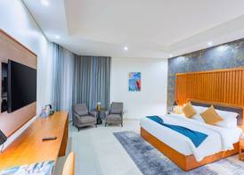 Alisa Hotel Tema 5