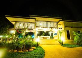 Chomphu Resort 4