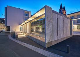 Burkardushaus, Tagungszentrum am Dom 4