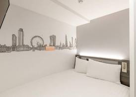 easyHotel Victoria 3