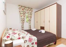Apartment Petea 4
