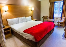 Crowwood Hotel and Alba Restaurant 4