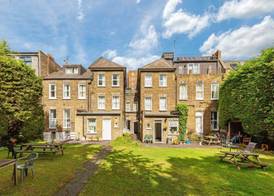 Amhurst Hotel 3
