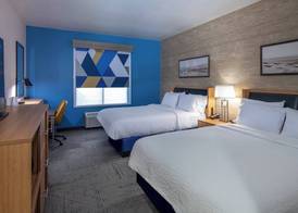 Holiday Inn Express & Suites HENDERSON by IHG 5