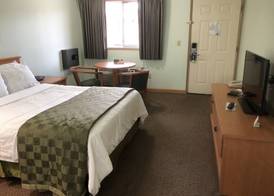 Travelodge by Wyndham Seattle North of Downtown 4
