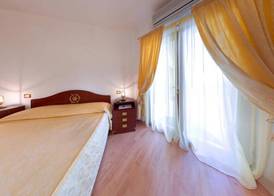 Hotel Le Cave 2