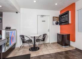 Motel 6 Vacaville, CA 3
