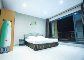 Boulevard Suites 5