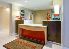 MainStay Suites Detroit Farmington Hills 2