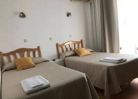 HOSTAL TREVINCA 3