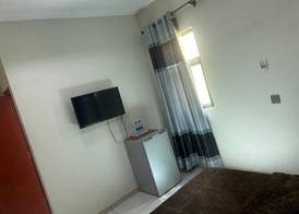 ULTIMATE HOTEL 4