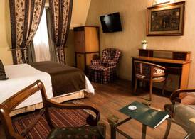 Mayflower Suites 5