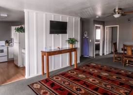 Travelodge by Wyndham Gardiner Yellowstone Park North Entr 3