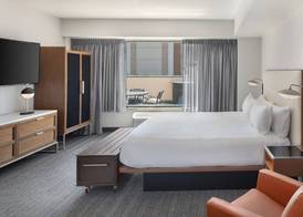 Courtyard by Marriott Stamford Downtown 5
