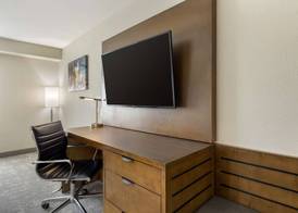 Best Western Plus Henderson Hotel 5