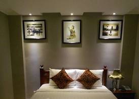 Pillar Hotel 3