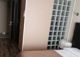 Candia Rooms 4
