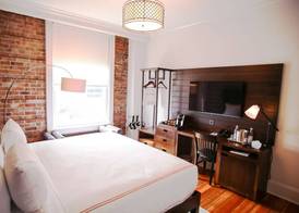 Q&C Hotel and Bar New Orleans, Autograph Collection 5