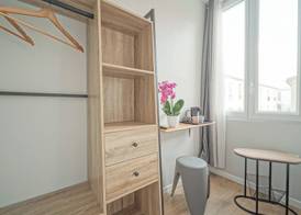 Hotel Trianon Saint Ouen 4