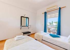 Sandy Beach Complex by Konnect - Poolside Studios and Seaside Apartments 4