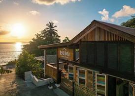 Beach House Beau Vallon 2