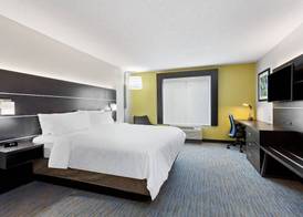 Holiday Inn Express & Suites CULPEPER by IHG 4