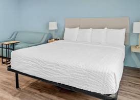 WoodSpring Suites Greenville Airport 5