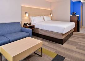 Holiday Inn Express & Suites CINCINNATI - MASON by IHG 2