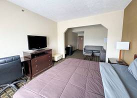 FairBridge Inn & Suites Batavia-Darien Amusement Park 3