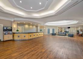 Grand Hotel & Conference Centre Calgary Airport, an Ascend Collection Hotel 2