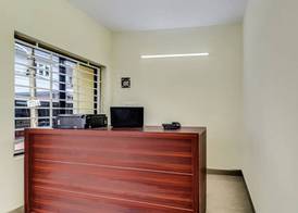 Itsy Hotels Rain Tulsi Stayz, Palarivattom Junction 3