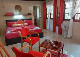 Red Moon Hideaway 5