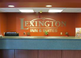 Lexington Inn & Suites-Windsor 3