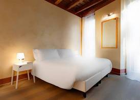1881 LUXURY SUITES 5