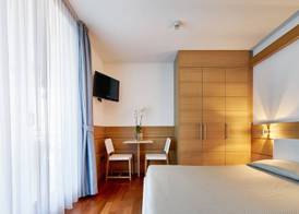 Hotel Fonzari 4