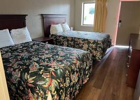 Budget Plaza Motel 5
