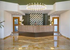 Grand Hotel 3