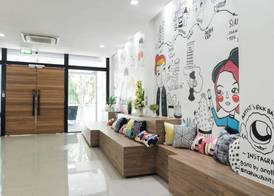 All day hostel at BTS Bang Chak 3